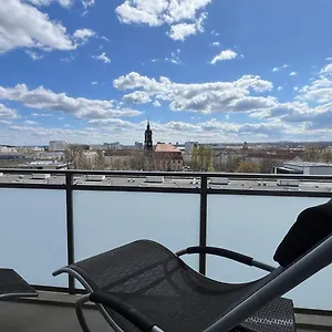 Mit Penthouse Charakter In Apartment Dresden