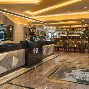 4* Hotell Western