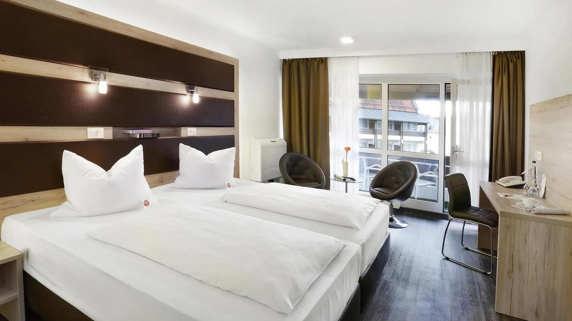 Roomingtons Kaiserhof Landshut 4*,