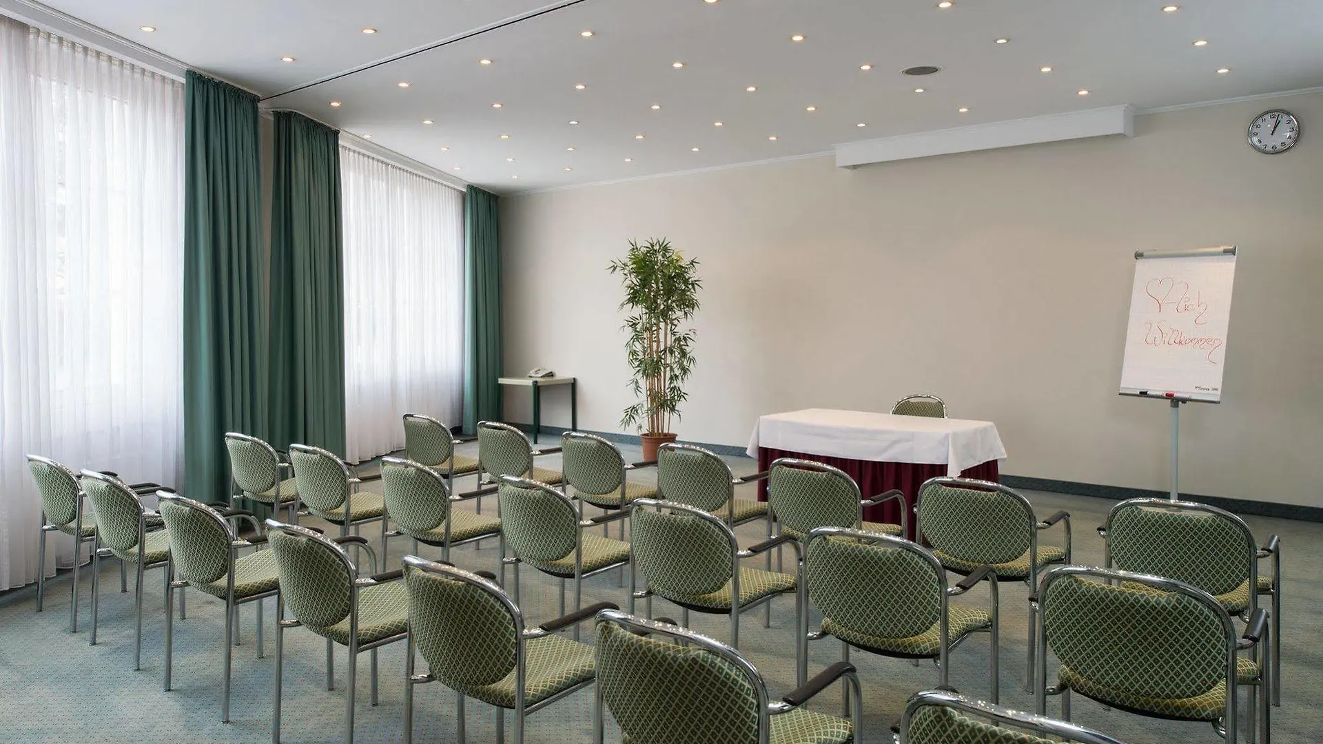 Roomingtons Kaiserhof Landshut Hotel